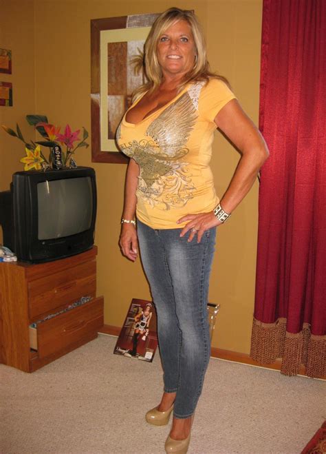 sexy gilf|hot